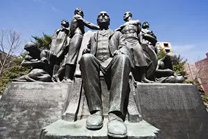 Images Dated 24th March 2009: Statue of Samuel Gompers (1850-1924), American Federation of Union president