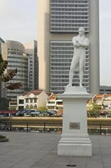 Images Dated 22nd March 2006: Statue of Sit Stamford Raffles at Raffles landing site