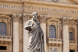 Wearing Prints: Statue of St. Peter, St. Peters Piazza, Vatican, Rome, Lazio, Italy, Europe