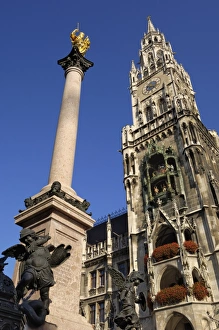 Marien Platz Prints: Statue of the Virgin Mary and the Neues Rathaus