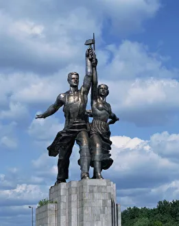 Statue of worker and Kolkhoz woman near the Cosmos