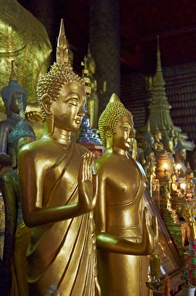 Images Dated 19th December 2010: Statues of Buddha, Vat Mai Suvannaphumaham, Luang Prabang, UNESCO World Heritage Site