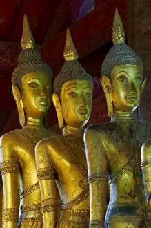 Images Dated 19th December 2010: Statues of Buddha, Vat Mai Suvannaphumaham, Luang Prabang, UNESCO World Heritage Site