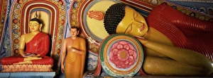 Sinelese Prints: Statues of seated