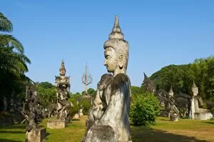 Images Dated 28th December 2010: Statues in Xieng Khuan Buddha Park, Vientiane Province, Laos, Indochina