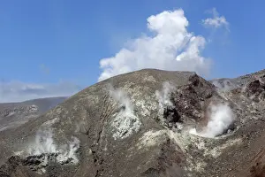 Steam rising from side of Mount Tongariro, Tongariro National Park, UNESCO World Heritage Site, North Island, New Zealand, Pacific