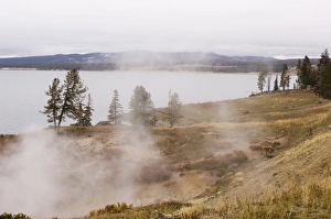 Images Dated 4th October 2007: Steamboat Point, Yellowstone Lake, Yellowstone National Park, UNESCO World Heritage Site