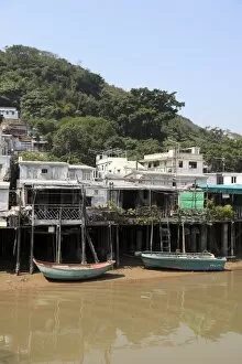 Images Dated 30th October 2010: Stilt houses, fishing village of Tai O, Lantau Island, Hong Kong, China, Asia