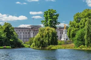 Stroll Prints: St.James's Park and Buckingham Palace, City of Westminster, London, England