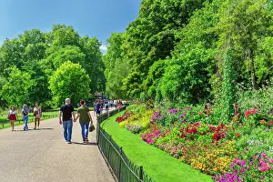 Gardening Prints: St.James's Park, City of Westminster, London, England