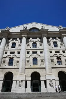 Images Dated 8th July 2009: Stock Exchange Building, Milan, Lombardy, Italy, Europe