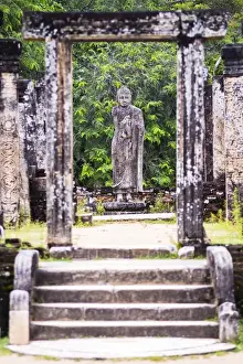 Stone Buddha statue at the Tooth Relic Chamber (Hatadage) in Polonnaruwa Quadrangle, UNESCO World Heritage Site, Sri Lanka, Asia