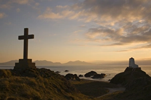 Stone Cross and old lighthouse