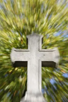 Images Dated 14th October 2007: Stone cross, Paris, Ile de France, France, Europe