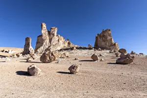 Stone formations at Salar de Tara y Aguas Calientes I, Los Flamencos National Reserve