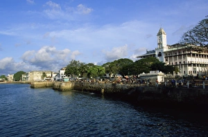 Tanzanian Prints: Stone Town, island of Zanzibar, Tanzania, East Africa, Africa