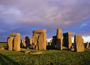 Symbol Collection: Stonehenge, Wiltshire, England, UK