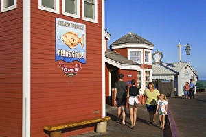 Images Dated 14th July 2009: Store on Stearns Wharf, Santa Barbara Harbor, California, United States of America