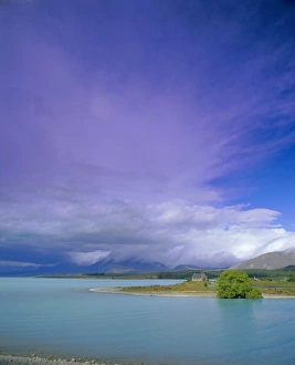Approaching Prints: Storm approaching over Two Thumb Range