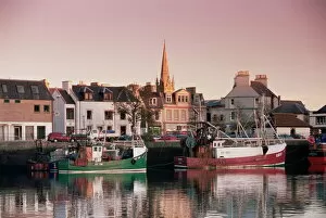Images Dated 7th January 2000: Stornoway harbour at sunset