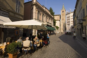 Friend Prints: Strada al Duomo, Parma, Emilia-Romagna, Italy, Europe