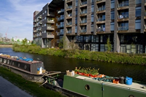 Images Dated 22nd April 2010: Stratford apartments, London, England, United Kingdom, Europe