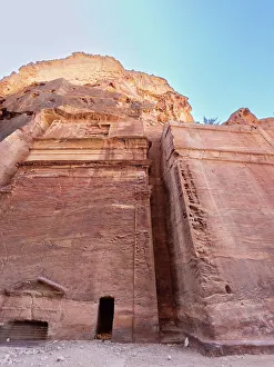The Street of Facades, Petra Archaeological Park, UNESCO World Heritage Site, one of the New Seven Wonders of the World, Petra, Jordan, Middle East