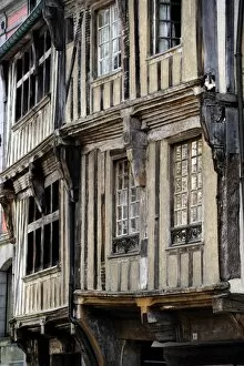 Images Dated 3rd July 2009: Street of half timbered houses, Dinan, Cotes-d Armor, Brittany (Bretagne)