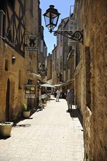 Images Dated 29th May 2009: Street in the medieval old town of Sarlat, Dordogne, France. Europe