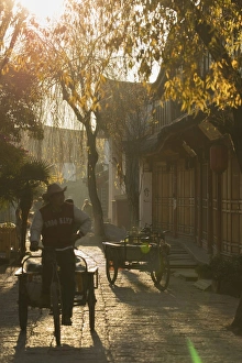 Cycling Prints: Street scene, Lijiang, UNESCO World Heritage Site, Yunnan, China, Asia