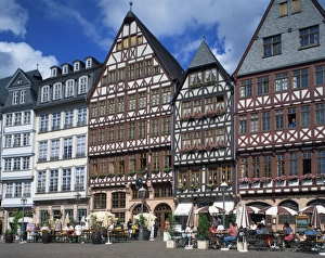 Frankfurt Prints: Street scene with pavement cafes