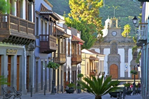 Gran Canaria Prints: Street scene in Teror, Gran Canaria, Canary Islands, Spain, Atlantic, Europe