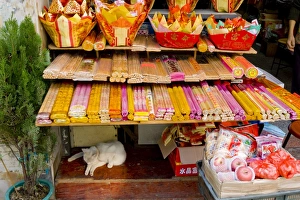 Buying Prints: Street stall, Guangzhou (Canton), Guangdong, China, Asia
