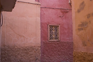 Images Dated 17th November 2007: Back streets of Marrakech, Morocco, North Africa, Africa