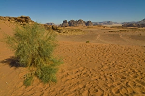 Wadi Rum Prints: The stunning desert scenery of Wadi Rum, Jordan, Middle East