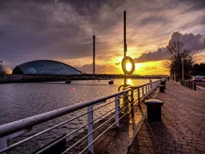 Vanishing Point Gallery: A stunning sunset over the River Clyde, Glasgow, Scotland, United Kingdom, Europe