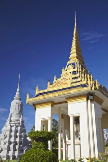 Stupa at Silver Pagoda in Royal Palace, Phnom Penh, Cambodia, Indochina, Southeast Asia, Asia