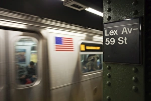 Images Dated 5th December 2009: Subway station and train in motion, Manhattan, New York City, New York