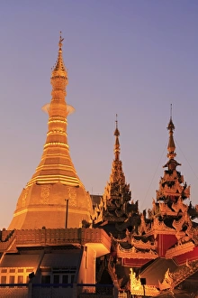 Sule Pagoda, Yangon (Rangoon), Myanmar (Burma), Asia