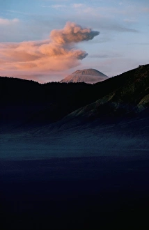 Eruption Prints: Sumeru volcano erupting
