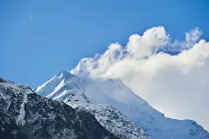 Mount Cook Prints: The summit of Mount Cook, 3754m