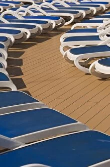 Images Dated 22nd July 2008: Sun deck, cruise ship