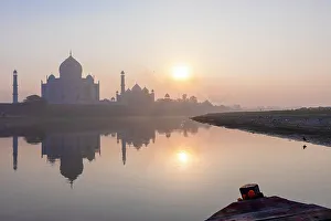 World Heritage Prints: Sun setting at the Taj Mahal, UNESCO World Heritage Site