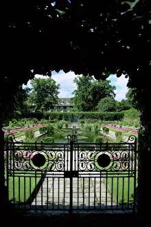Gate Prints: Sunken garden, Kensington Gardens, London, England, United Kingdom, Europe