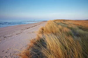 Images Dated 17th April 2010: A sunny spring evening at Holkham Bay on the North Norfolk coast, Norfolk