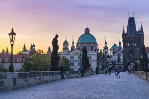 Sunrise on Charles Bridge, UNESCO World Heritage Site, Prague, Czech Republic, Europe