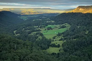 Lush Gallery: Sunrise over the Kangaroo Valley, New South Wales, Australia, Pacific
