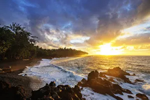 Sunbeam Prints: Sunrise at Kehena Beach, Big Island, Hawaii, United States of America, North America