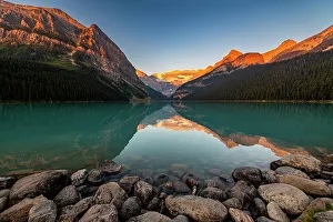 Lakes Prints: Sunrise at Lake Louise, Banff National Park