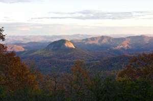 Images Dated 4th November 2008: Sunset over colourful foliage in the Indian summer, Blue Ridge Mountain Parkway